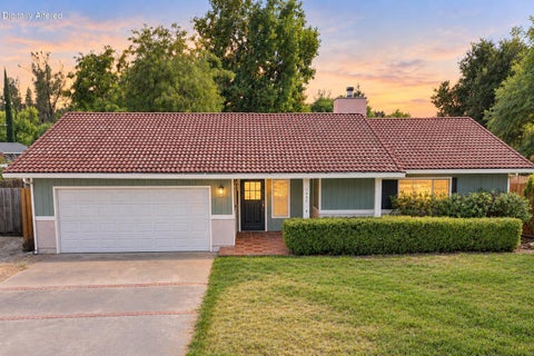 Photo of 1437 Casa Vereda Way, Redding, CA 96003 (MLS # 26-4434)