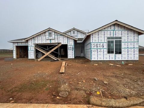 Photo of 2526 Lawn Lane, Redding, CA 96002 (MLS # 25-2628)