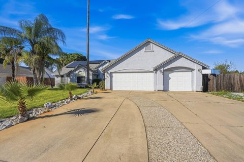 Photo of 4487 Alta Saga Drive, Redding, CA 96002 (MLS # 26-1075)