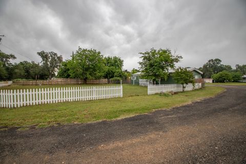 Photo of 19443 Orchard Lane, Redding, CA 96002 (MLS # 26-1796)