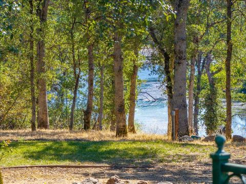 Photo of 15745 Montgomery Ranch Road, Redding, CA 96001 (MLS # 25-3235)