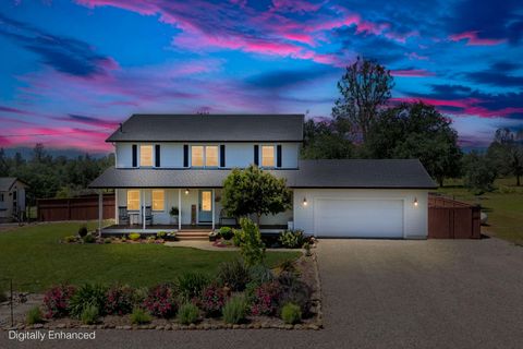 Photo of 17962 Coyote Lane, Anderson, CA 96007 (MLS # 26-2270)