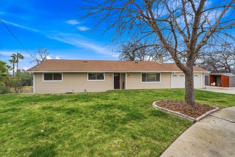 Photo of 2415 Marion Court, Redding, CA 96001 (MLS # 26-626)