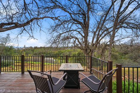Photo of 2415 Marion Court, Redding, CA 96001 (MLS # 26-626)