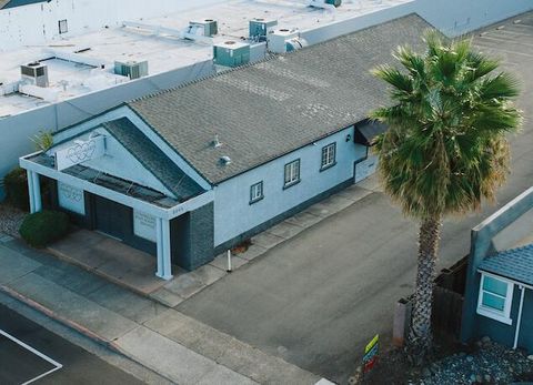 Photo of 2665 Bechelli Lane, Redding, CA 96002 (MLS # 25-4492)