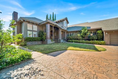 Photo of 1744 N Bechelli Lane, Redding, CA 96002 (MLS # 26-2620)