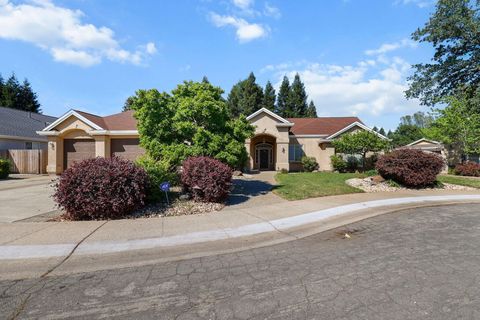 Photo of 3052 Clear Water Court, Redding, CA 96002 (MLS # 26-1570)