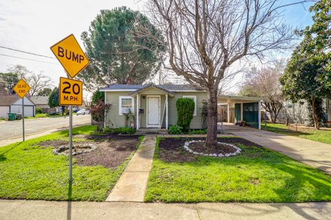 Photo of 815 Locust Street, Redding, CA 96001 (MLS # 26-815)