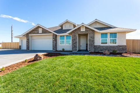 Photo of 2635 Lawn Lane, Redding, CA 96002 (MLS # 26-907)