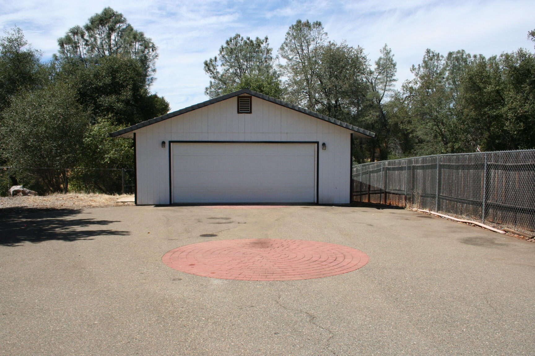 6990 Cowan Court