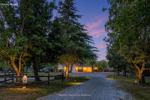 Photo of 21334 Dersch Road, Anderson, CA 96007 (MLS # 26-2488)