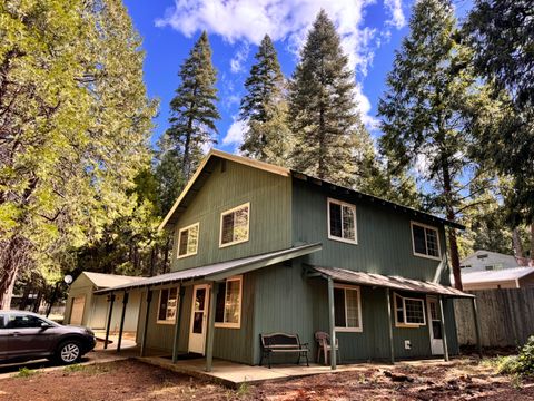 Photo of 33837 Constellation Drive, Shingletown, CA 96088 (MLS # 26-2411)