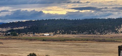 Photo of 4565 COUNTY RD 90, Lookout, CA 96054 (MLS # 25-4673)