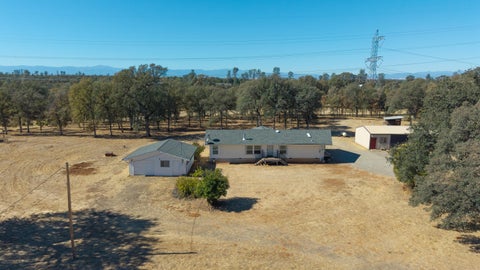 Photo of 18463 Bywood Drive, Cottonwood, CA 96022 (MLS # 26-5298)
