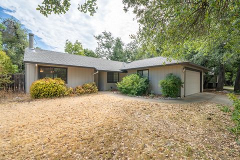 Photo of 3341 Timbercreek Drive, Redding, CA 96002 (MLS # 25-4560)