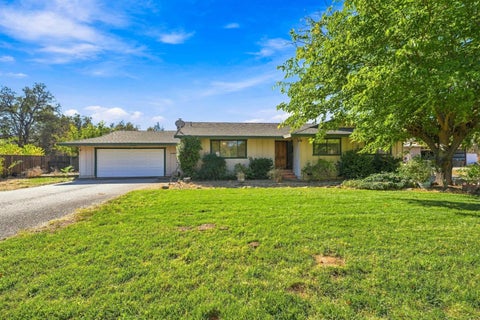 Photo of 20105 Freeman Way, Redding, CA 96002 (MLS # 26-6425)