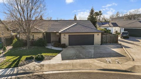 Photo of 3625 Knight Lane, Anderson, CA 96007 (MLS # 26-1002)