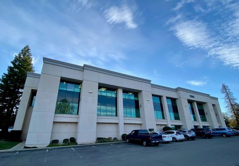 Photo of 2701 Old Eureka Way #1A & 1B, Redding, CA 96001 (MLS # 23-3830)