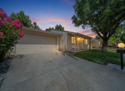 Photo of 1836 Del Mar Avenue, Redding, CA 96003 (MLS # 25-4616)