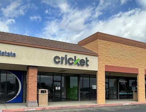 Photo of 149 Lake Boulevard, Redding, CA 96003 (MLS # 25-1906)