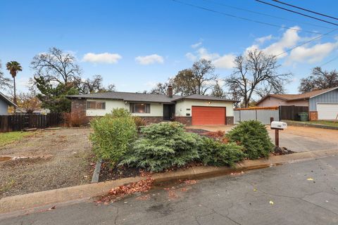 Photo of 2668 Yana Avenue, Redding, CA 96002 (MLS # 26-1808)