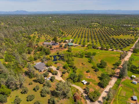 Photo of 16770 & 16750 Scout Avenue, Anderson, CA 96007 (MLS # 26-3113)
