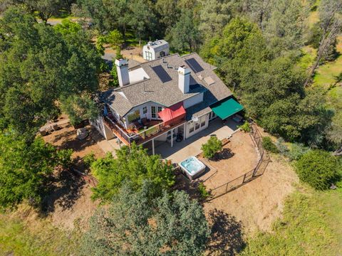 Photo of 8745 Glendive Lane, Redding, CA 96001 (MLS # 26-2521)