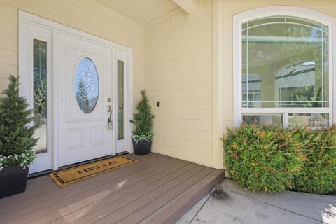Photo of 2110 Cadjew Street, Redding, CA 96003 (MLS # 26-1134)