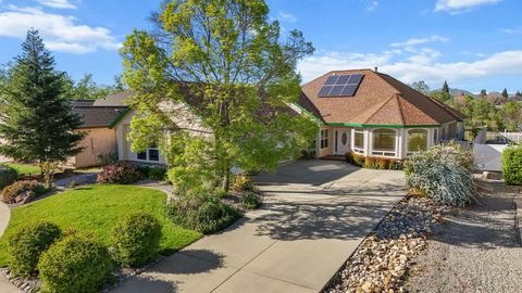 Photo of 2110 Cadjew Street, Redding, CA 96003 (MLS # 26-1134)