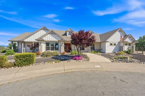 Photo of 2395 Dartmouth Drive, Redding, CA 96001 (MLS # 26-1530)