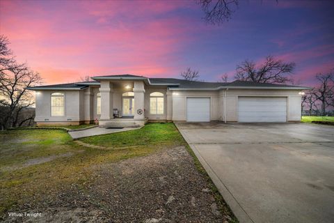 Photo of 19725 Quercus Lobata Byway, Red Bluff, CA 96080 (MLS # 26-284)