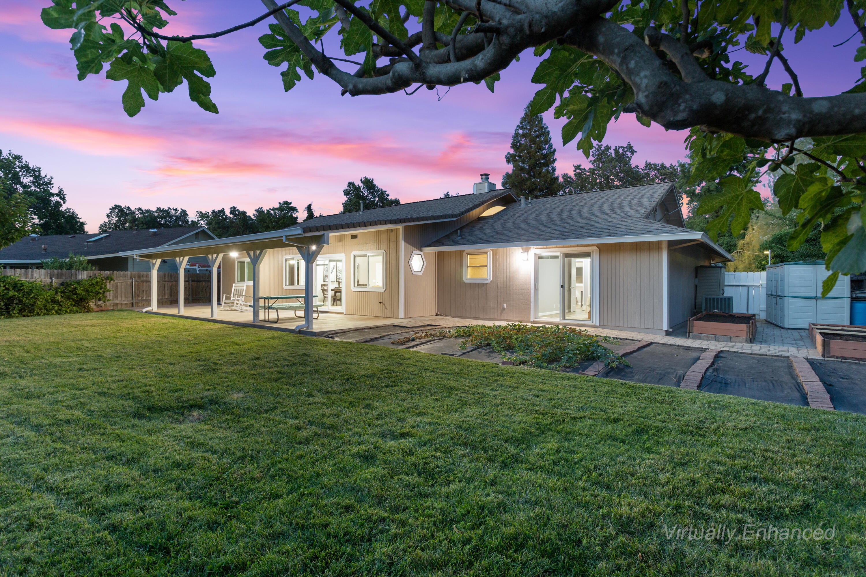 5882 Farm House Lane