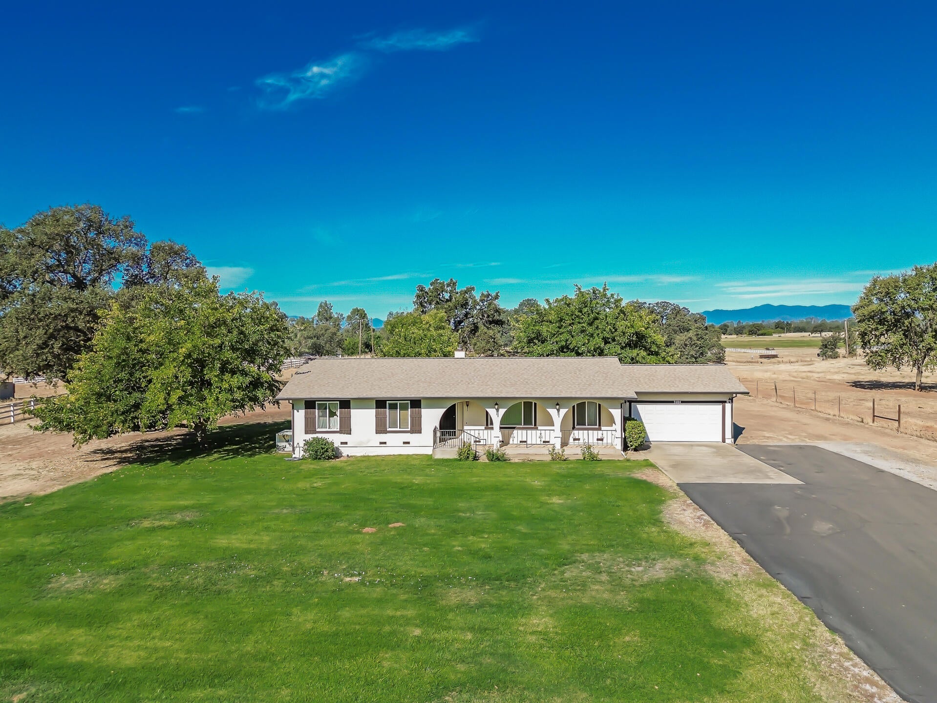 3404 Majestic Oak Circle