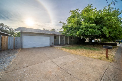 Photo of 1943 Lindeena Lane, Redding, CA 96002 (MLS # 26-3879)