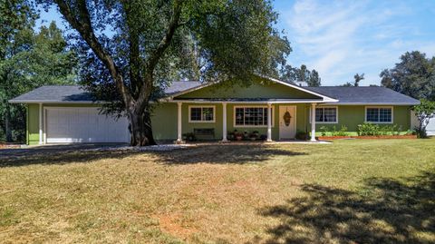 Photo of 7302 Bohn Boulevard, Anderson, CA 96007 (MLS # 26-2545)
