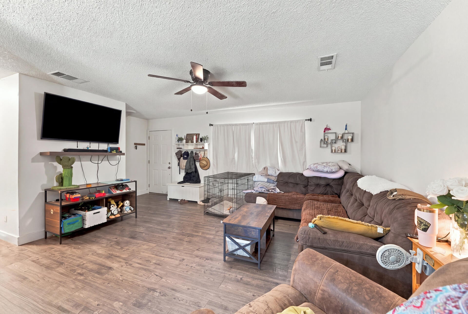 2885 Red Bud Lane