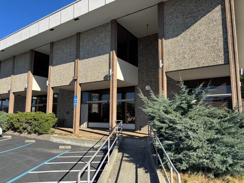 Photo of 3179 Bechelli Lane #102, Redding, CA 96002 (MLS # 26-251)