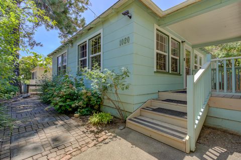 Photo of 1020 East Street, Redding, CA 96001 (MLS # 25-4058)