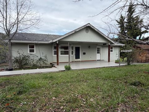 Photo of 6841 Vista La Vega Road, Shingletown, CA 96088 (MLS # 25-4707)