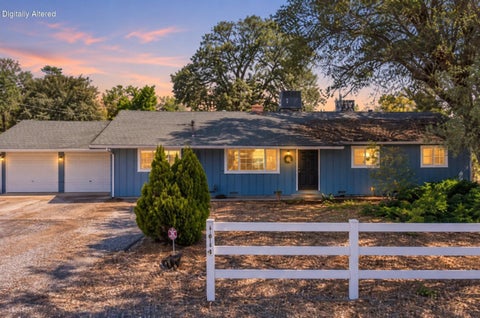 Photo of 1919 Lake Boulevard, Redding, CA 96003 (MLS # 26-5759)