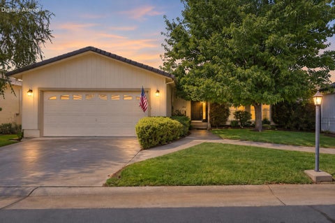 Photo of 472 Yolla Bolly Trail, Redding, CA 96003 (MLS # 26-5051)
