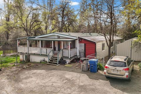 Photo of 1800 Jason Way, Redding, CA 96003 (MLS # 26-1147)