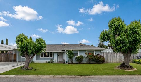 Photo of 22043 Alma Avenue, Red Bluff, CA 96080 (MLS # 26-2139)