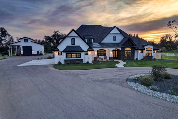 3020 SWAN CT, COTTONWOOD, CA 96022 - Image c74fbc74c4bc1a3cdcf5d855c3b370a1/1585175377