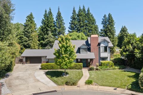 Photo of 2373 Calle Seca Court, Redding, CA 96002 (MLS # 26-2213)