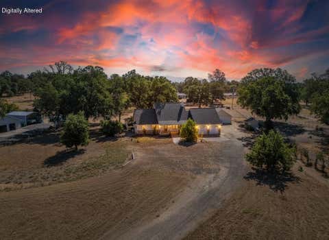 Photo of 2764 Majestic Oak Circle, Cottonwood, CA 96022 (MLS # 26-3536)
