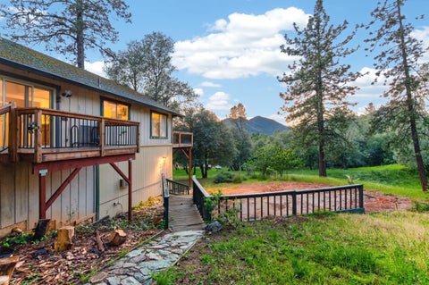 Photo of 19795 Sweetwater Trail, Redding, CA 96003 (MLS # 26-1900)