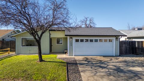 Photo of 1254 Beltline Road, Redding, CA 96003 (MLS # 26-348)