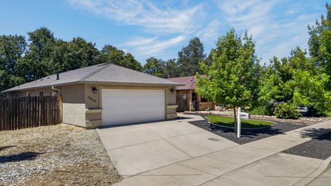Photo of 1656 School Street, Anderson, CA 96007 (MLS # 26-2466)