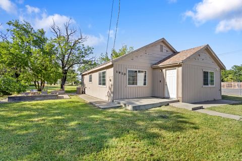 Photo of 1910 Hays Street, Anderson, CA 96007 (MLS # 26-1527)